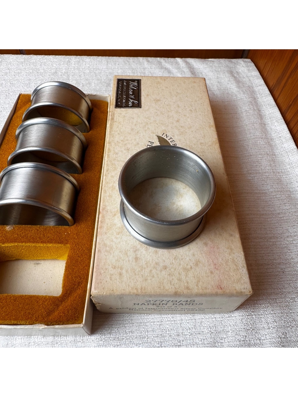 Vintage International Pewter Napkin Bands Set of 4 Wilson & Son Original Box - Picture 5 of 8